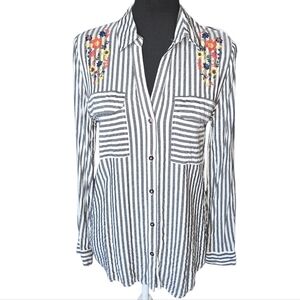 Floral Embroidered Striped Button Down Shirt Size M